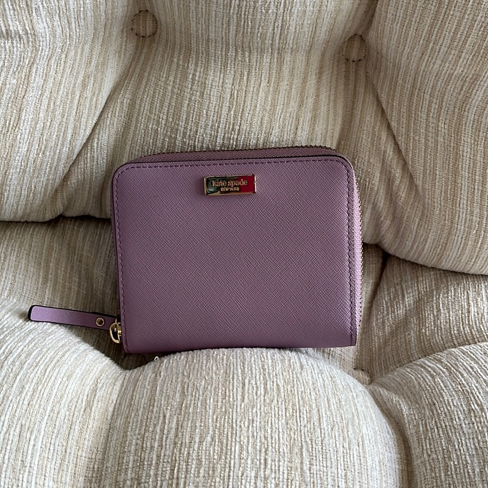 Mini Kate spade wallet/ card holder- gently used